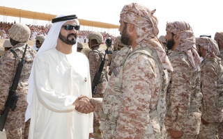 الصورة: محمد بن راشد: برؤية وقيادة محمد بن زايد ستظل القوات المسلحة الحصن المنيع للوطن
