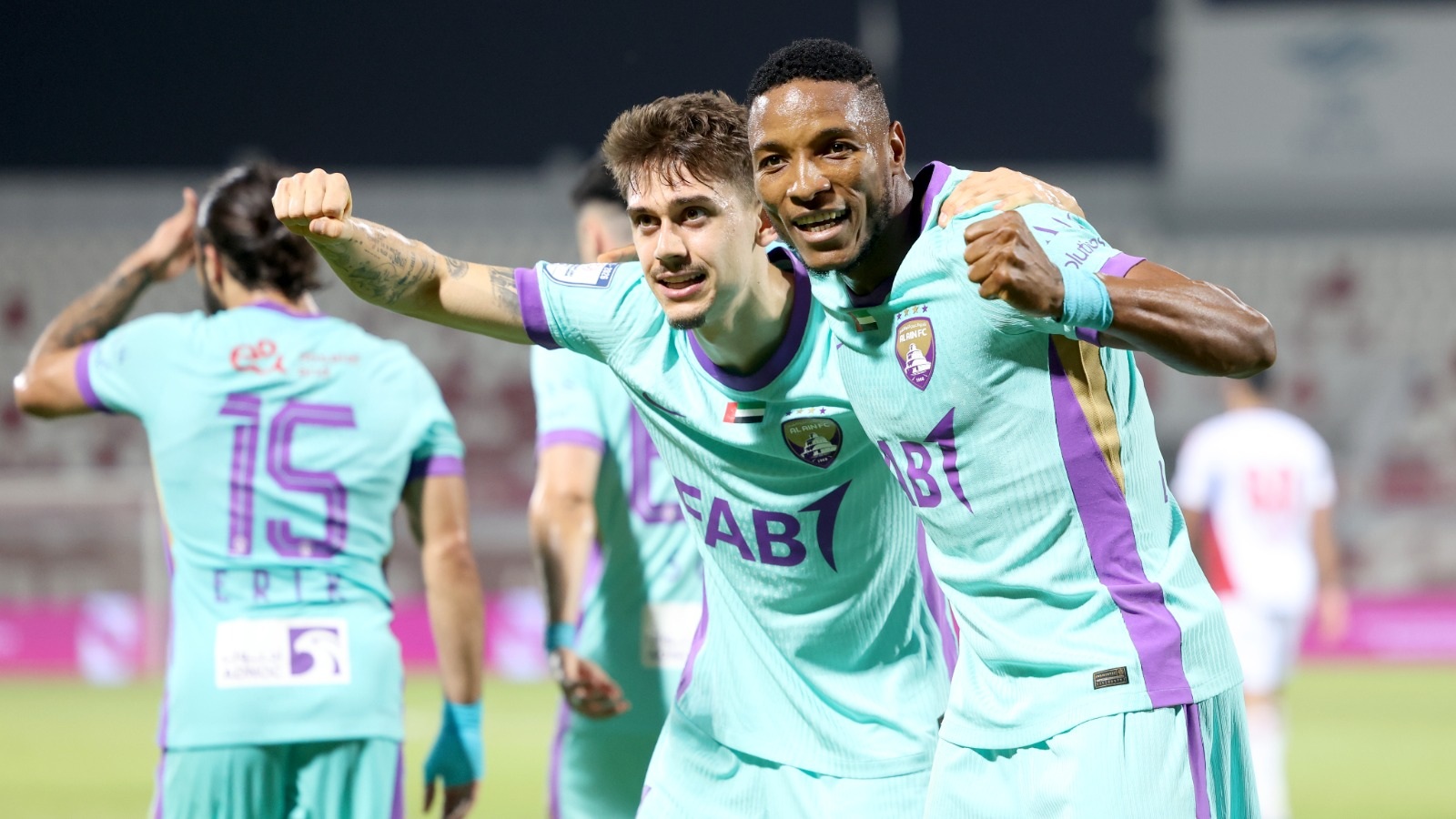 رسمياً ومن قلعة "الملك".. الدوري الإماراتي "عيناوي" للمرة 15