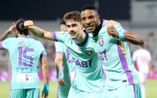 الصورة: حلفة أهداف في الشارقة.. الدوري الإماراتي "عيناوي" للمرة 15