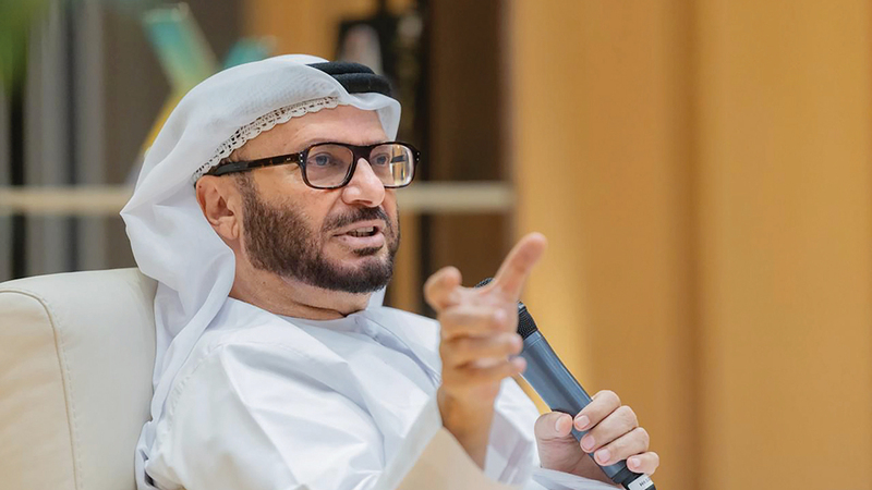 أنور قرقاش: الإمارات استطاعت أن تحوّل التحديات إلى فرص، وأن تبني نموذجاً حضارياً وتنموياً يقوم على الانفتاح والتسامح والشراكات المستدامة.