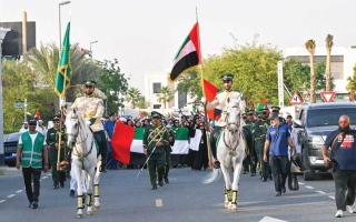 الصورة: &laquo;الورقاء 4&raquo; تتوشح بالأعلام في &laquo;فخورين بالإمارات&raquo;