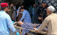 الصورة: 7 قتلى و20 جريحا في تفجير انتحاري بباكستان