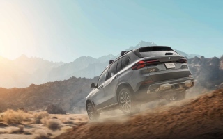 الصورة: BMW تدخل عالم المغامرات بسيارة SUV فاخرة جديدة