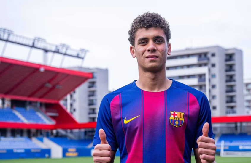 المهاجم المصري حمزة عبد الكريم يقود برشلونة لنصف نهائي كأس الأبطال الإسباني للشباب