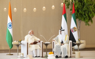 الصورة: رئيس الدولة ورئيس وزراء الهند يبحثان تعزيز الشراكة الإستراتيجية الشاملة بين البلدين والتطورات الإقليمية