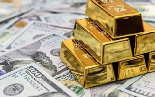 الصورة: الذهب يتراجع إلى أدنى مستوياته متأثراً بصعود الدولار