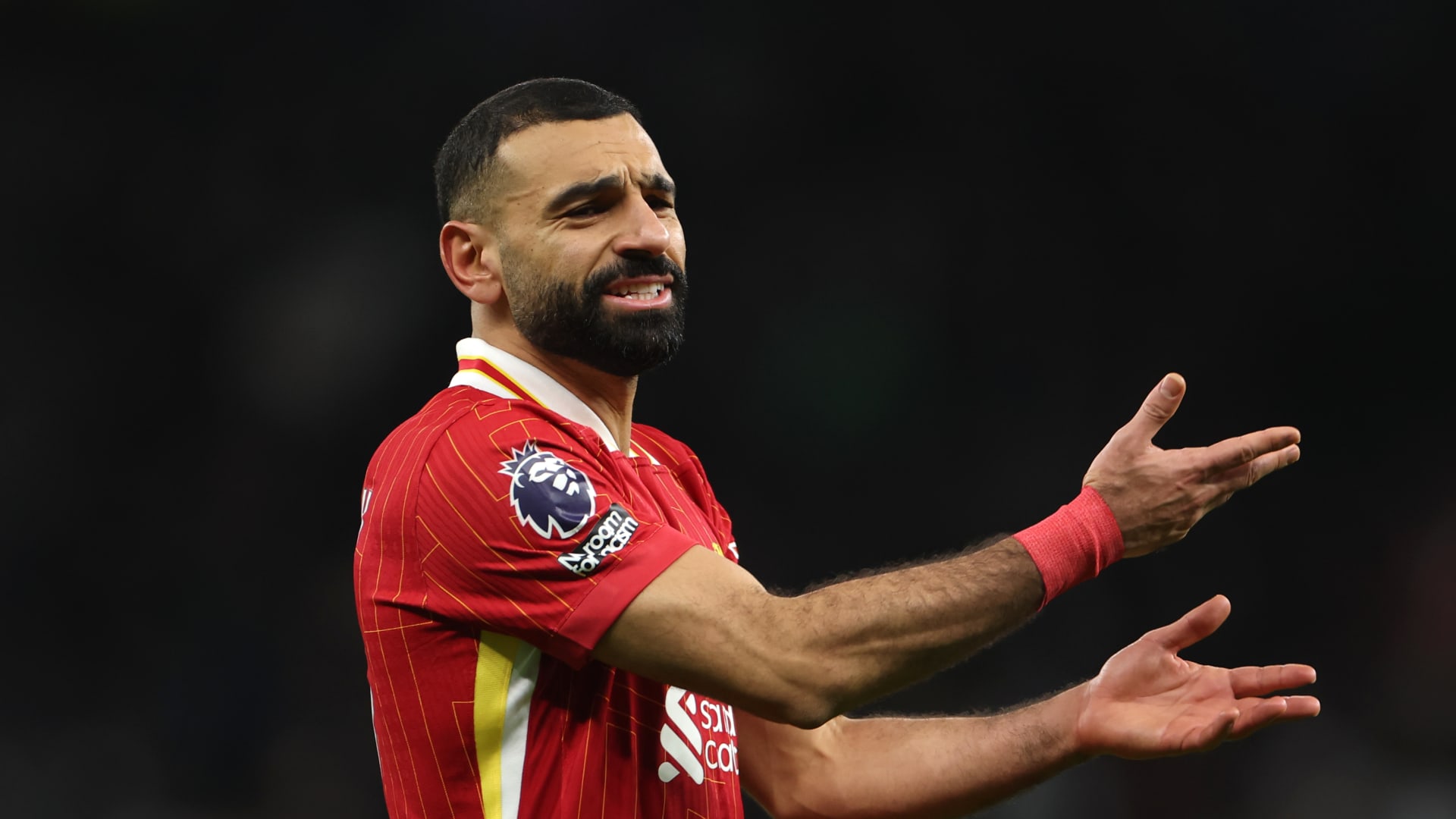 محمد صلاح: ليفربول يحتاج لاستعادة هويته