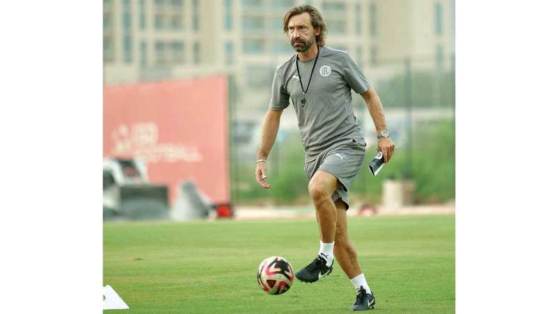 مدرب يونايتد الإيطالي أندريا بيرلو. من المصدر