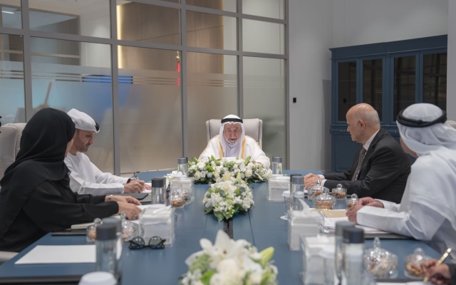 الصورة: سلطان القاسمي يترأس اجتماع اللجنة التنفيذية الدائمة لمجلس الشارقة للتعليم العالي والبحث العلمي
