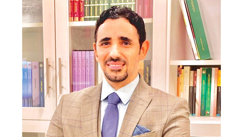 الدكتور محمد عبدالظاهر: وظائف تقليدية ستتراجع، مقابل ولادة تخصصات جديدة فرضتها الثورة الرقمية.