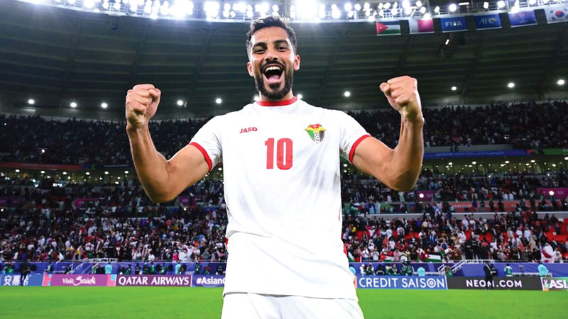 4 نجوم من ذهب يحملون آمال «عرب آسيا» في كأس العالم