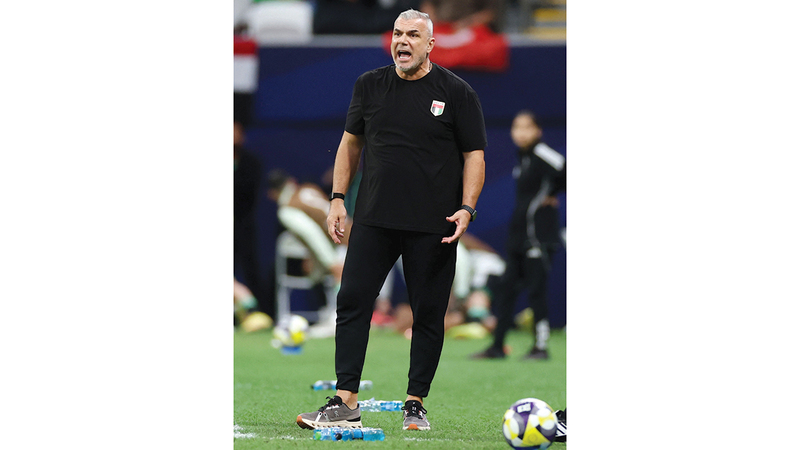 الجزيرة والنصر يترقبان موقف كوزمين مع المنتخب