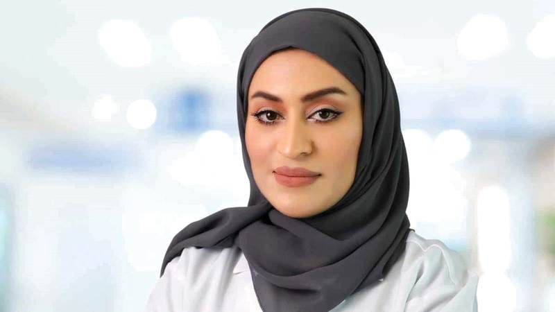 الدكتورة رحاب السعدي: قلة النوم تؤدي إلى انخفاض سرعة الاستجابة والانتباه، ومع وجود مرض مزمن قد ترتفع احتمالية فقدان التركيز أو التعرض لنوبات صحية مفاجئة أثناء القيادة.