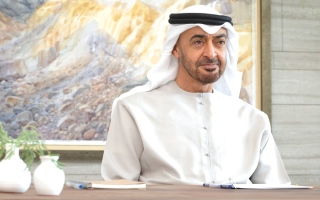 رئيس الدولة وسلطان عُمان يتبادلان هاتفياً تهاني عيد الأضحى المبارك