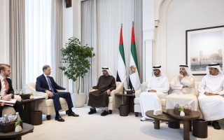 رئيس الدولة يبحث مع النائب الأول لرئيس الوزراء الروسي علاقات التعاون رئيس الدولة يبحث مع النائب الأول لرئيس الوزراء الروسي علاقات التعاون