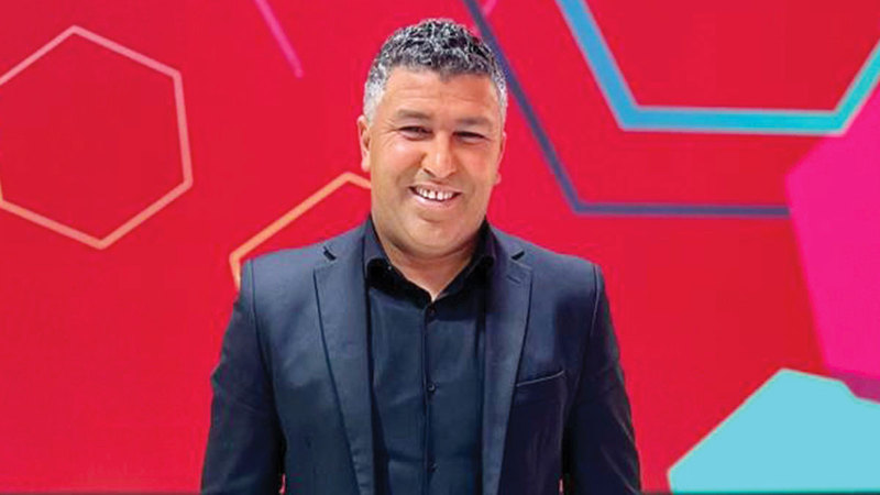 بوشعيب المباركي: المنتخب الإماراتي يحتاج إلى الاستقرار الفني، فالتغيير المستمر للمدربين يصنع مشكلات عدة.