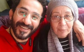 الصورة: وفاة والدة الفنان أحمد حلمي بعد صراع مع المرض