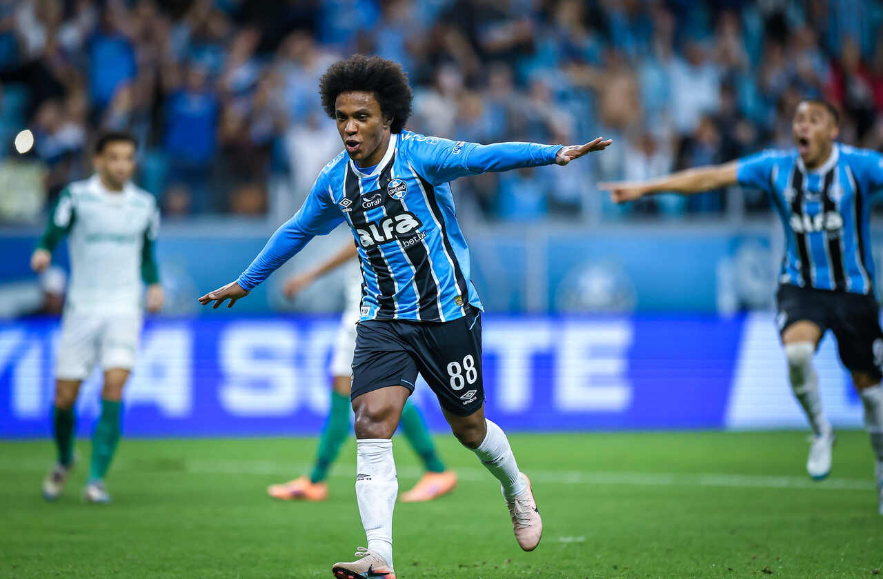 غريميو البرازيلي: نادٍ إماراتي مهتم بالتعاقد مع ويليان الموسم المقبل