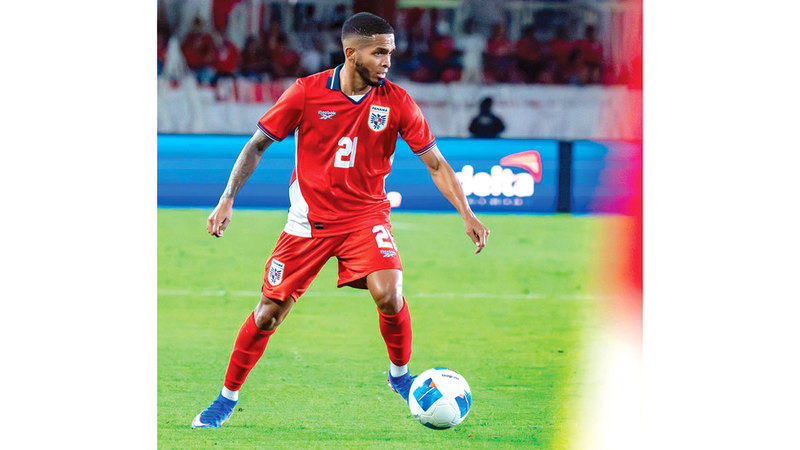 لاعب بنما سيزار يانيس. من المصدر