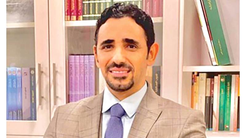 محمد عبدالظاهر: الجامعات تتجه إلى تخريج كوادر قادرة على العمل مع الذكاء الاصطناعي، وليس منافسته أو استبداله.