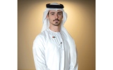 الصورة: إيطالي يرمس بالإماراتي ويدندن بـ &laquo;شفت برق لاح&raquo; (فيديو)