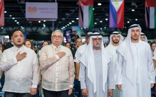 نهيان بن مبارك: الإمارات وطن يرحّب بالناس من مختلف الجنسيات 