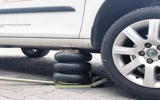 الصورة: أداة مريحة لا غنى عنها في السيارة.. ترفعها في ثوانٍ وتحظى بطلب كبير