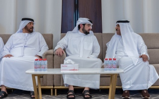 أحمد بن محمد يقدم واجب العزاء في وفاة آمنة أحمد صالح