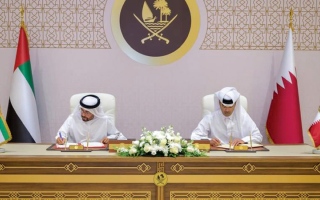 الصورة: الإمارات وقطر توقّعان مذكرة تفاهم لحماية البيانات في المشاريع المشتركة