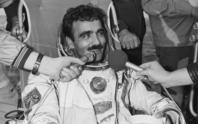 الصورة: رابع مسلم يصعد إلى الفضاء يغيب بعد معاناة مع &laquo;المرض الخبيث&raquo;