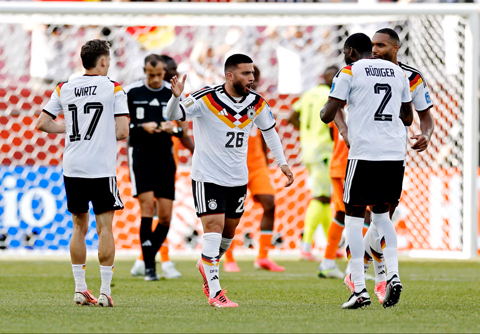 مبيعات قمصان منتخب ألمانيا تحقق رقماً قياسياً وقميص المكسيك يتصدر مبيعات أديداس