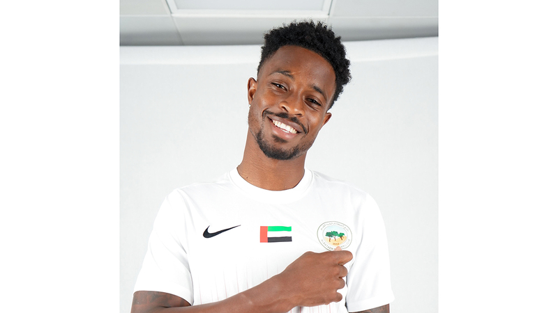 لاعب البطائح ديني بورغيس. من المصدر
