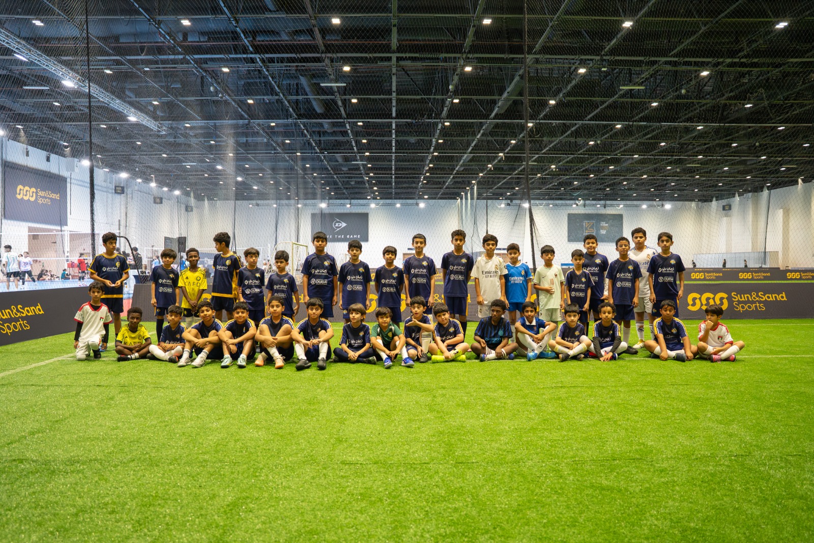 «نادي الفرجان لكرة القدم» يطلق تدريباته الصيفية بمشاركة 300 لاعب