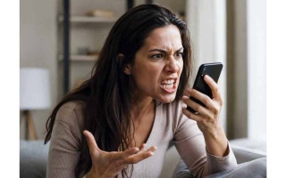 الصورة: &laquo;الاتحادية العليا&raquo; تعيد محاكمة امرأة في واقعة سبٍّ عبر &laquo;سناب شات&raquo;