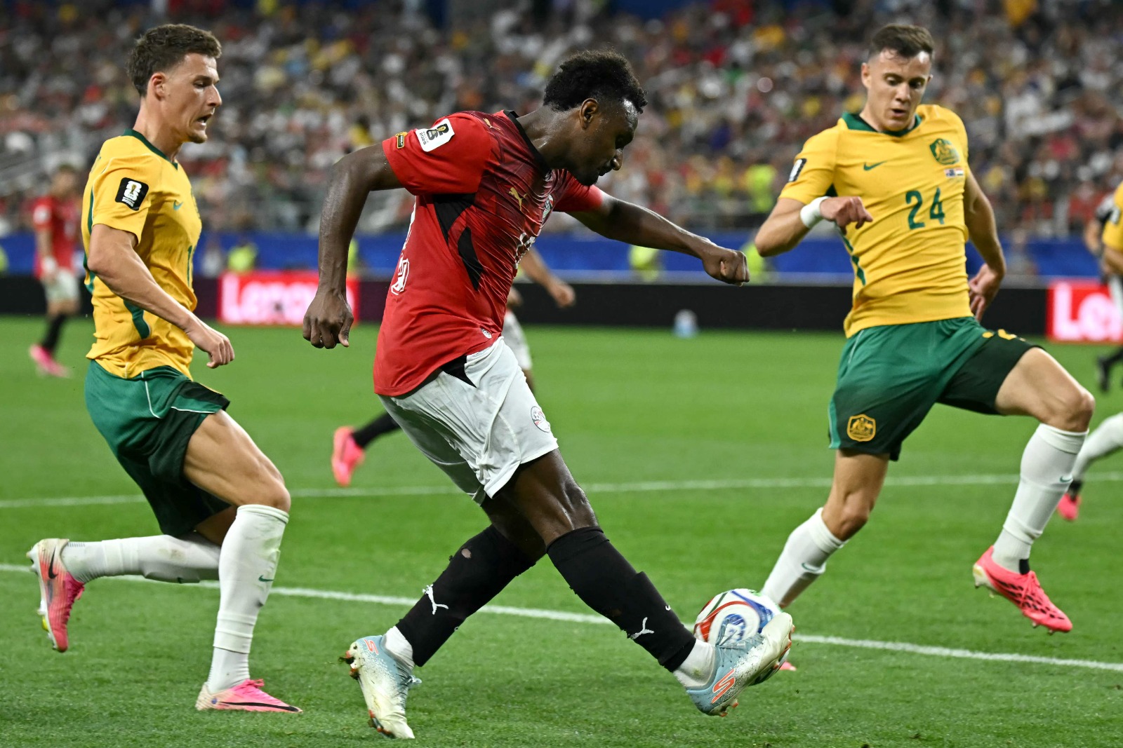 "حسام حسن بريء".. مشاركة هيثم هددت مصر بالخسارة 3-0 في كأس العالم!