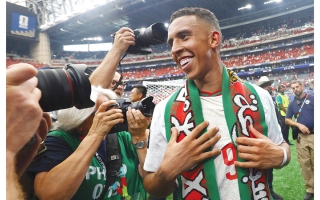 الصورة: بهدفَي رحيمي.. الدوري الإماراتي الخامس عربياً في قائمة الأكثر تسجيلاً بكأس العالم