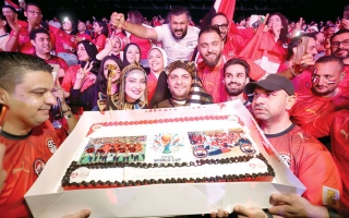 الصورة: مصريون: أداء &laquo;الفراعنة&raquo; مشرّف.. وأخطاء التحكيم أنهت حلم المونديال