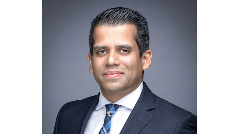 الدكتور جاري فيرنانديز: يجب على الطلبة معرفة احتياجات سوق العمل لاختيار تخصصاتهم الجامعية بعناية.