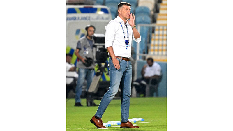 إيسايلا: لم أتابع المونديال كثيراً.. ليس لدي وقت لأضيعه في السهر