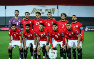 الصورة: فنان مصري ينتقد اللقاءات التليفزيونية مع لاعبي المنتخب: عايشين في طشة ملوخية !