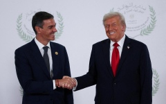 الصورة: إلى جانب ترامب.. رئيس وزراء إسبانيا يعتزم حضور نهائي كأس العالم 2026