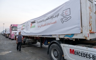 بـ980 طناً من المساعدات الإغاثية.. دخول 5 قوافل مساعدات إماراتية إلى غزة ضمن عملية «الفارس الشهم 3»