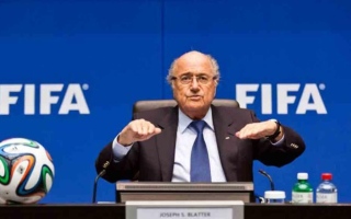 بلاتر ينتقد فيفا وكأس العالم بسبب فقدان المصداقية والتأثر بالسياسة