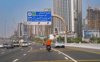 "طرق دبي" تضيف مسارات جديدة لشارعي رأس الخور والخيل