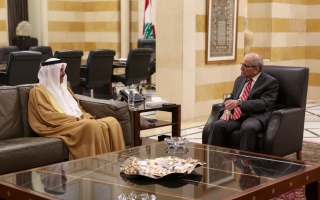 صقر غباش ونواف سلام يبحثان تعزيز العلاقات الإماراتية اللبنانية والتعاون العربي المشترك