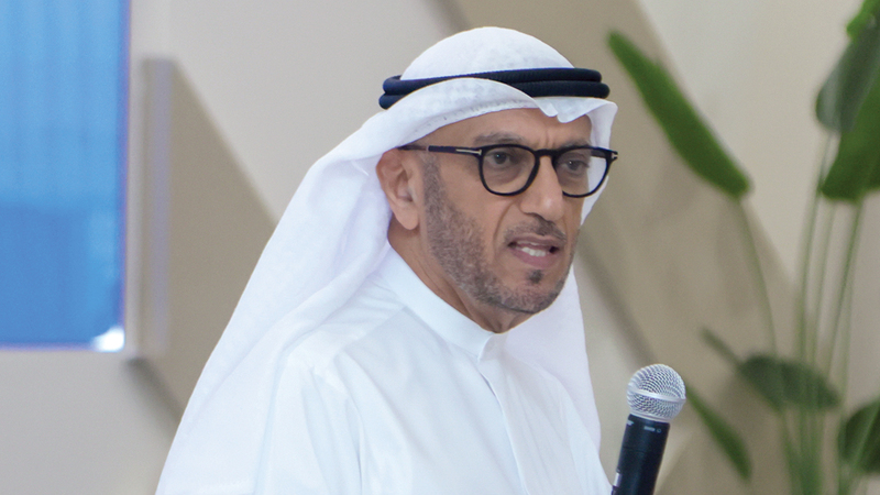 محمد أحمد المري: من الصعب رؤية شخص يفكر في أسرته التي تنتظر عودته، بعدما غادر وطنه على أمل بناء مستقبل أفضل، ثم يجد نفسه مضطراً للعودة من دون أن يحقق ما جاء من أجله.