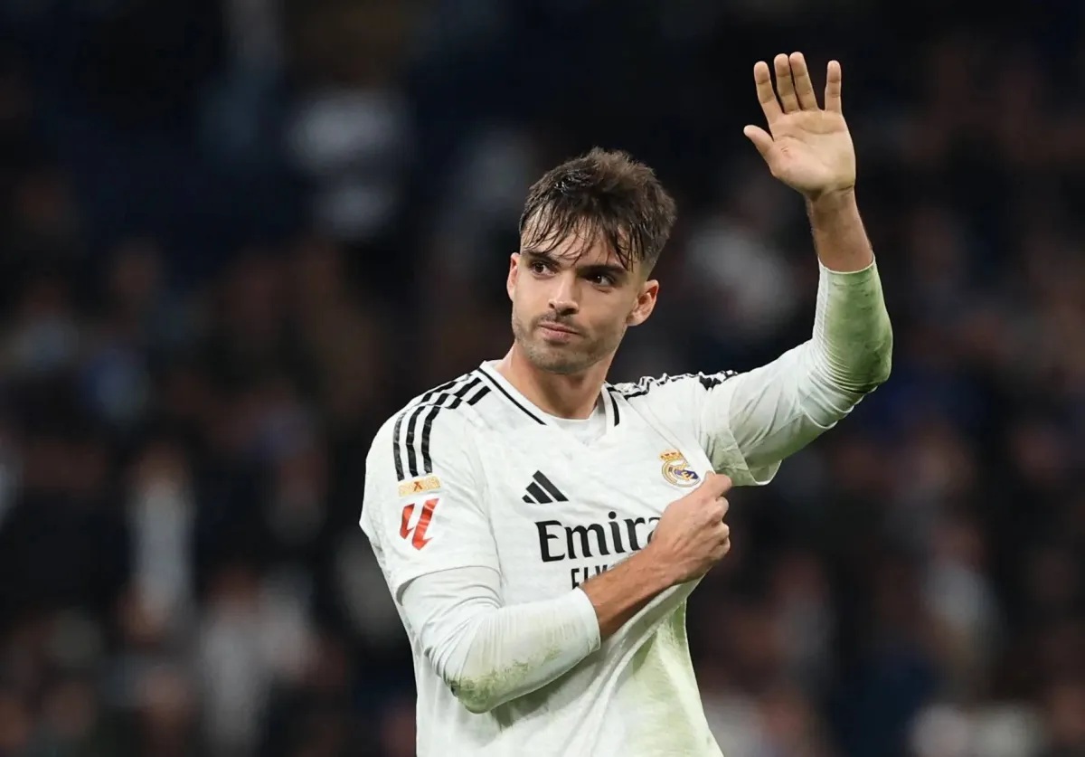 ضربة لتحضيرات ريال مدريد.. الإصابة تُبعد أسينسيو عن بداية الموسم