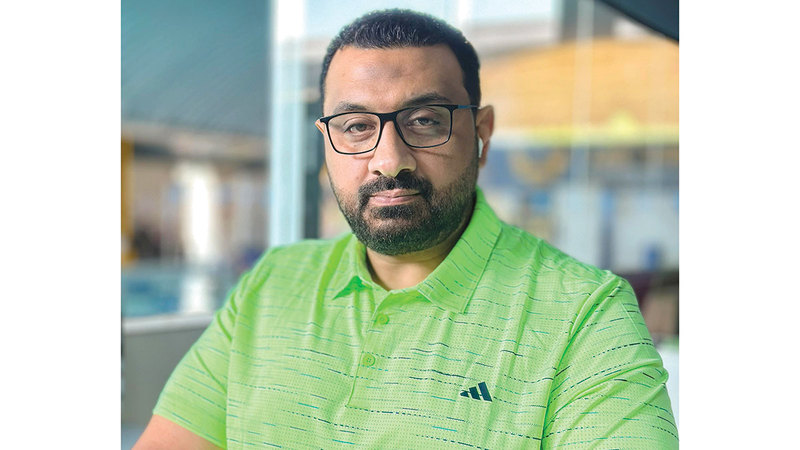علي دياب: السباحة رياضة صعبة بطبيعتها، والتدريب الفردي يؤثر بشكل مباشر في تطور اللاعب.