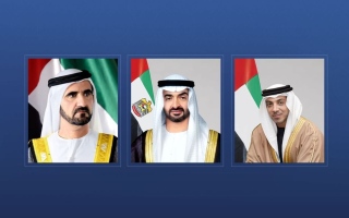 الصورة: رئيس الدولة ونائباه يهنئون رئيس قيرغيزستان بمرور 30 عاماً على إقامة العلاقات الدبلوماسية