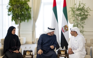 الصورة: رئيس الدولة يستقبل فريق عمل جناح الإمارات في "إكسبو 2025 أوساكا" في اليابان